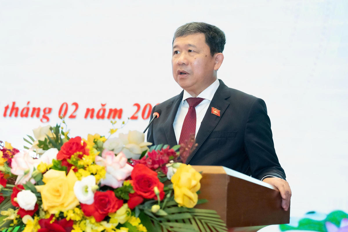 Phó Bí thư Đảng ủy Quốc hội Vũ Hải Hà phát biểu tại hội nghị.