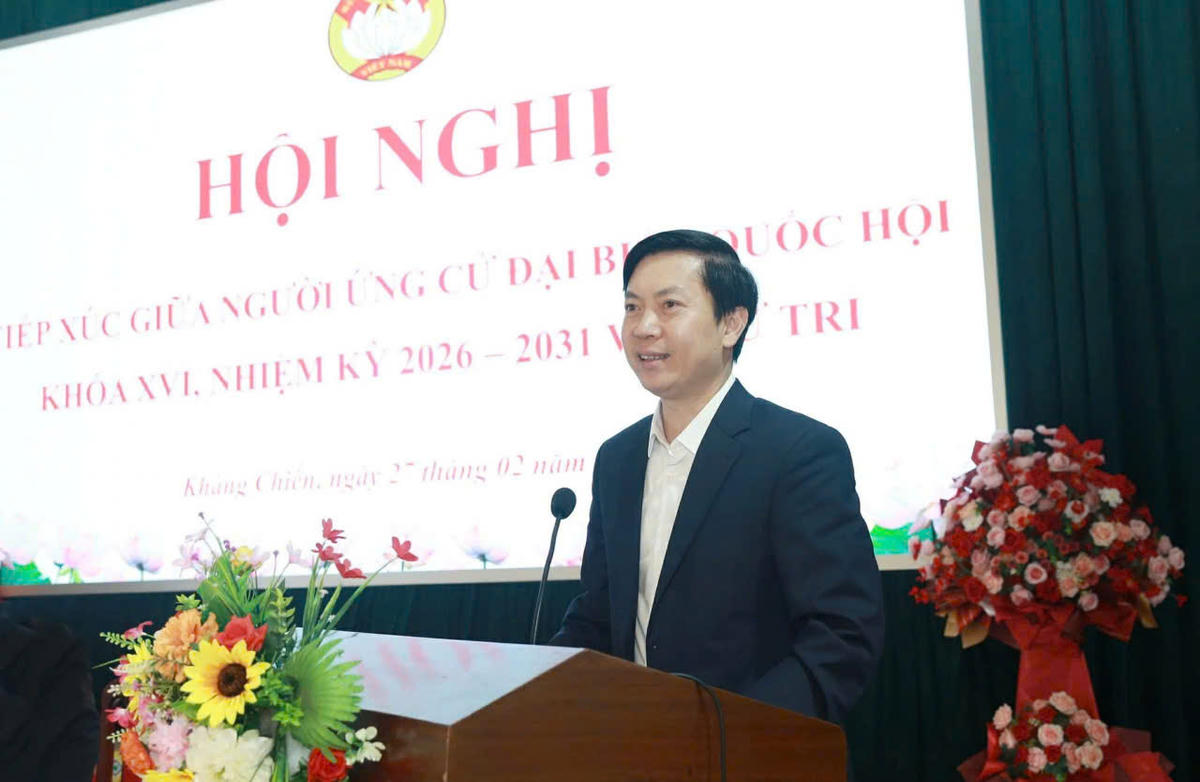 Ông Nguyễn Hoàng Tùng, Ủy viên Ban Thường Vụ Tỉnh ủy, Phó Chủ tịch Thường trực Ủy ban MTTQ Việt Nam tỉnh Lạng Sơn- Ứng viên Đại biểu Quốc hội khóa XIV trình bày chương trình hành động tại xã Kháng Chiến, tỉnh Lạng Sơn.