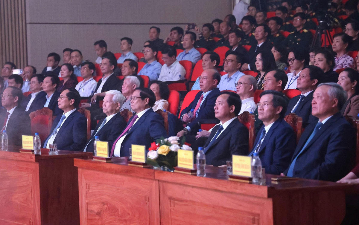 Thủ tướng Chính phủ Phạm Minh Chính dự chương trình nghệ thuật kỷ niệm 120 năm Ngày sinh Thủ tướng Phạm Văn Đồng. Ảnh: CV.