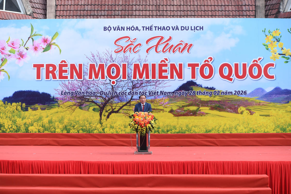 Bộ trưởng Bộ Văn hoá Thể thao và Du lịch Nguyễn Văn Hùng phát biểu. Ảnh: Phạm Sỹ.