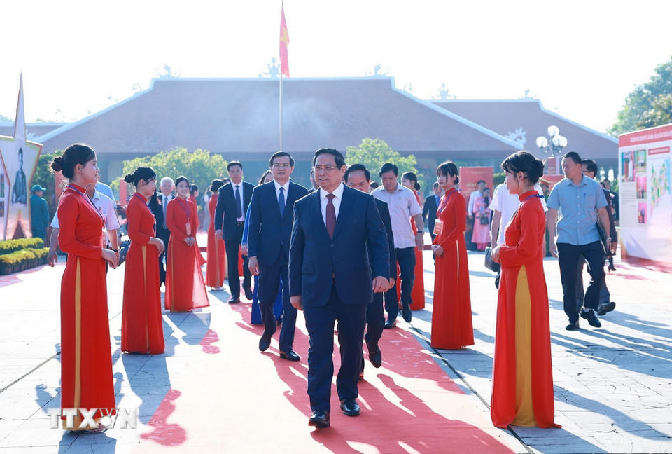 Thủ tướng Phạm Minh Chính đến dự Lễ kỷ niệm 120 năm Ngày sinh Thủ tướng Phạm Văn Đồng. (Ảnh: Dương Giang/TTXVN).