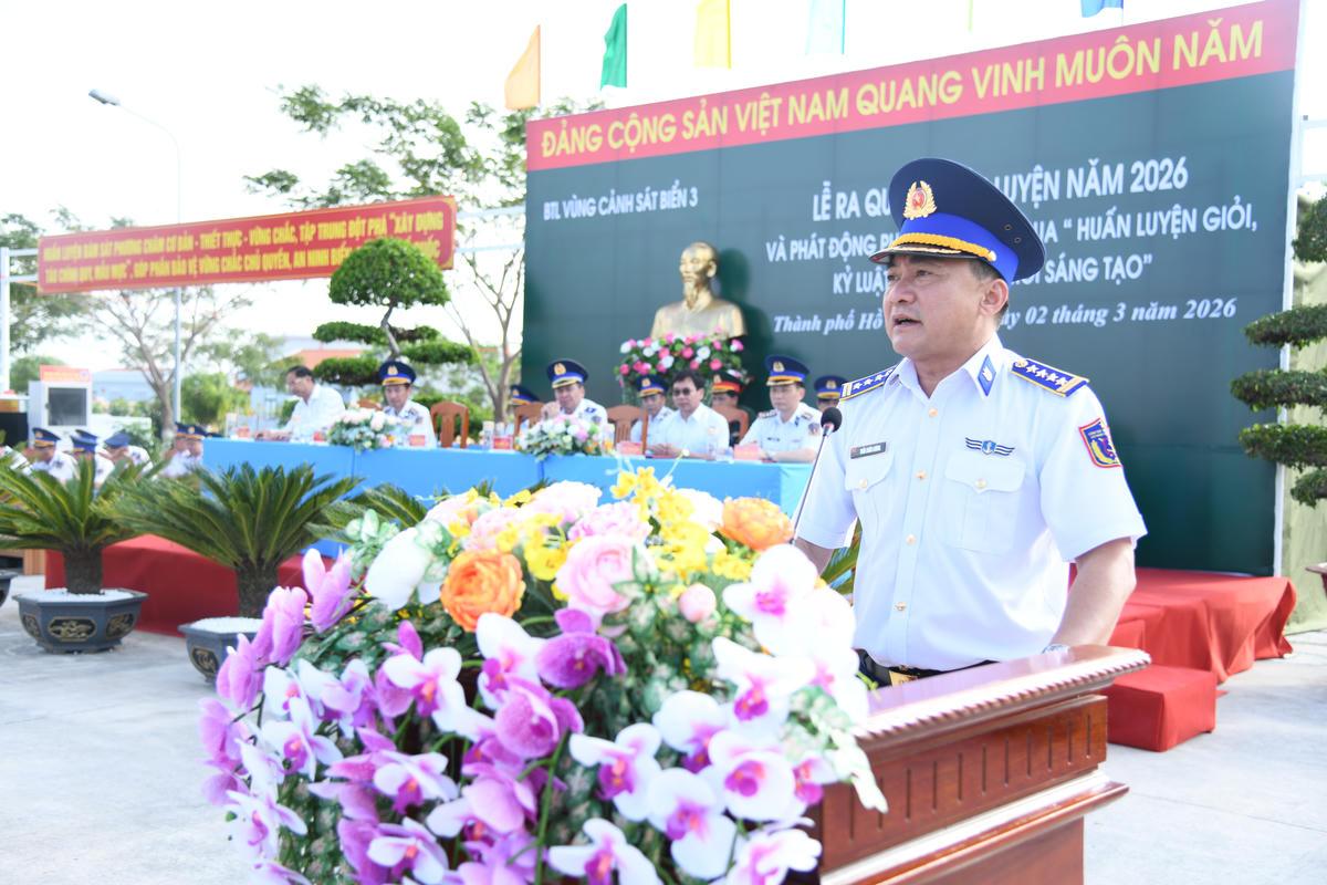 Thiếu tướng Lê Đình Cường phát biểu chỉ đạo tại lễ ra quân. Ảnh: Đức Định.