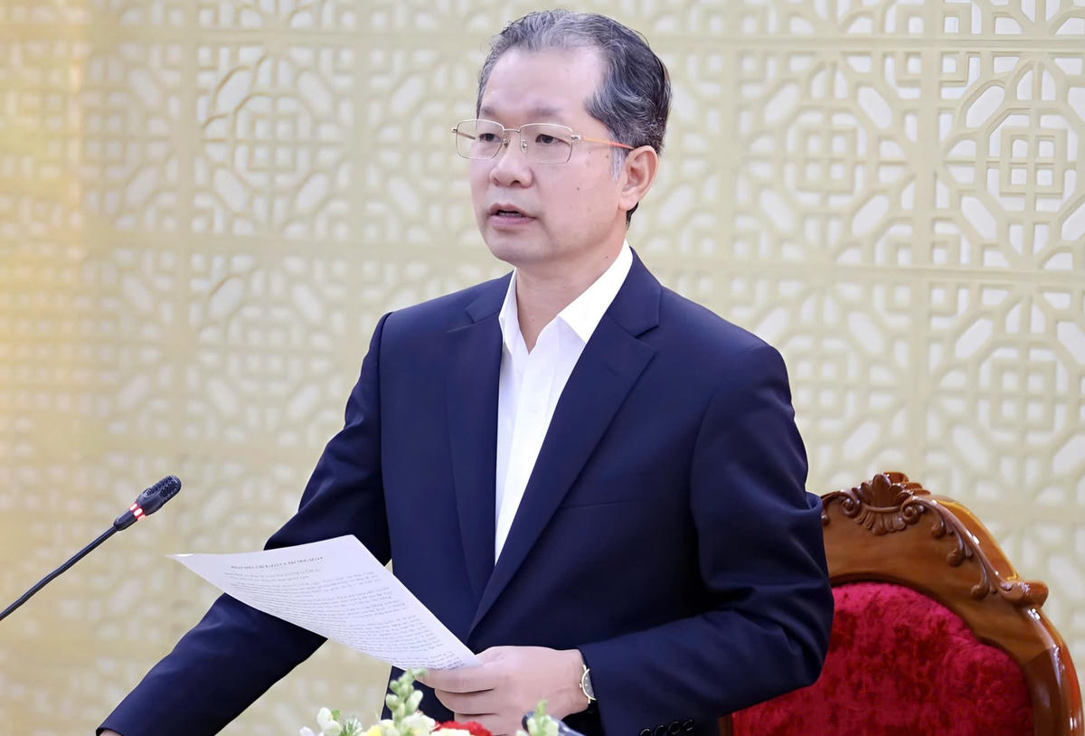 Ông Nguyễn Văn Quảng, Bí thư Trung ương Đảng, Chánh án TAND Tối cao, Trưởng Đoàn kiểm tra, giám sát số 31 phát biểu tại buổi làm việc. Ảnh HT