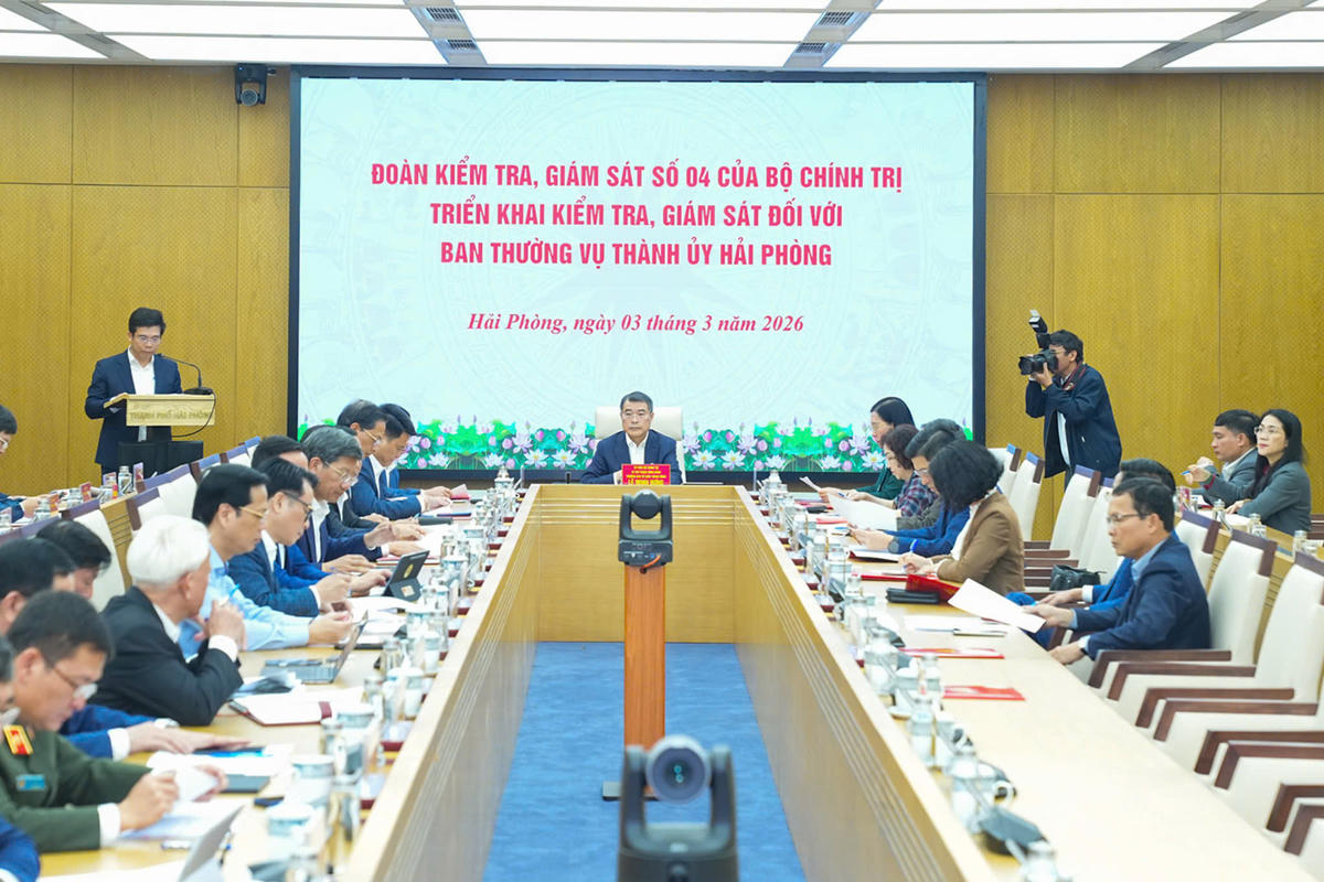 Quang cảnh hội nghị triển khai Quyết định kiểm tra, giám sát của Bộ Chính trị, Ban Bí thư đối với Ban Thường vụ Thành ủy Hải Phòng.