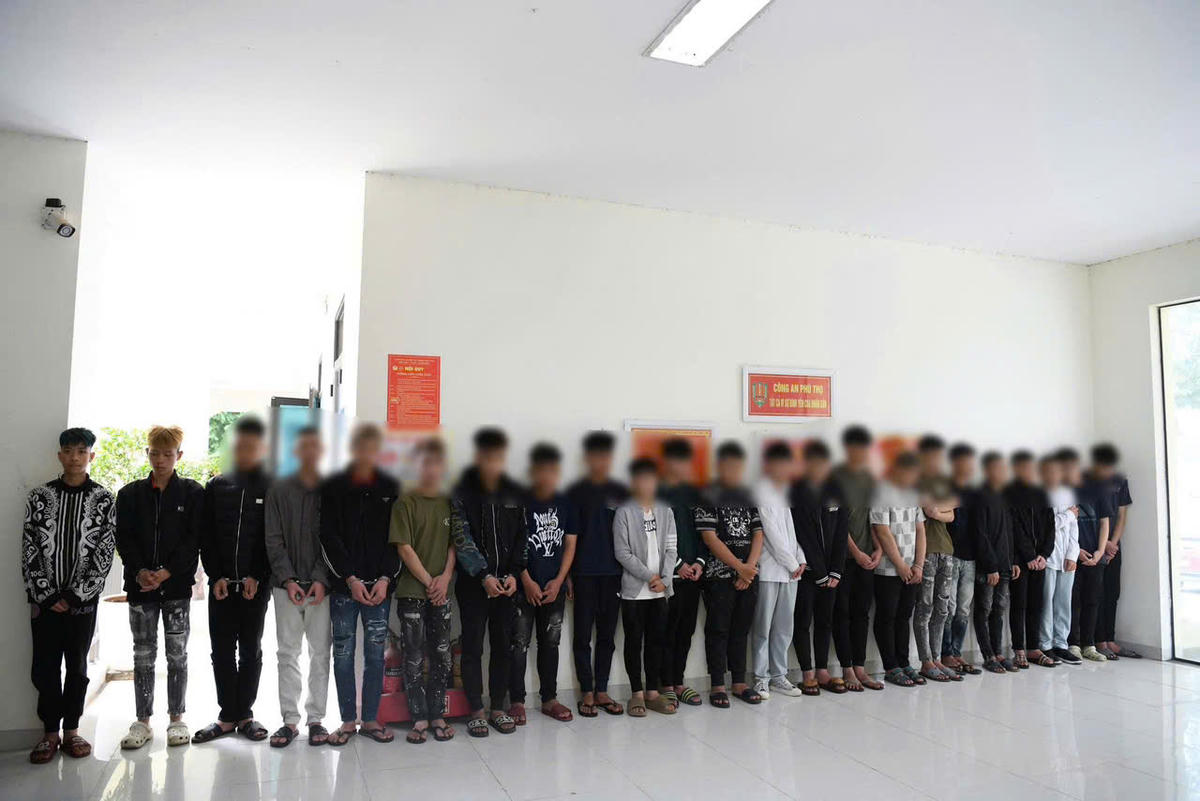 Các đối tượng có liên quan đến vụ án tại Cơ quan điều tra. Ảnh: Công an tỉnh Phú Thọ.