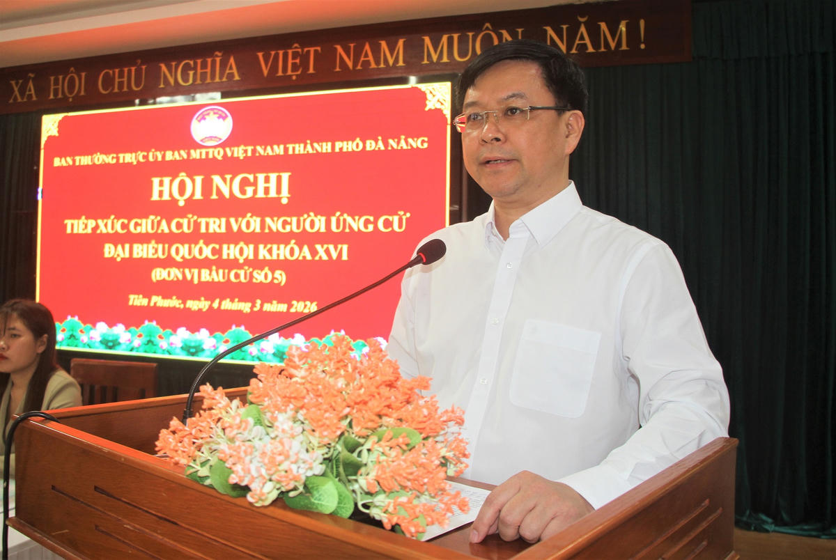 Ông Nguyễn Hải Long, Vụ trưởng Vụ Công tác đại biểu trình bày chương trình hành động. Ảnh: Nguyễn Tín.