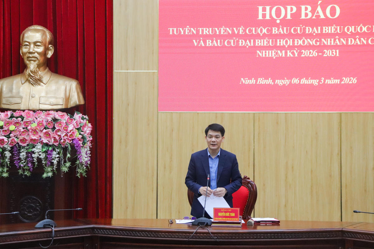 Trưởng Ban Tuyên giáo và Dân vận Tỉnh ủy Nguyễn Đức Toàn kết luận buổi họp báo. Ảnh: Đình Minh