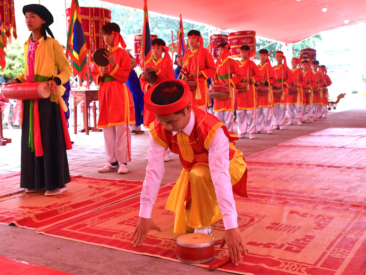 Đặc biệt, múa cổ truyền “lễ chữ” là một trong những nghi thức không thể thiếu trong lễ hội của làng Chử Xá.