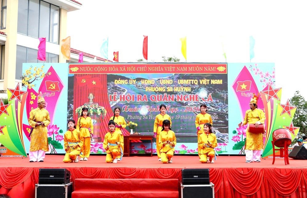 Lễ hội Cầu ngư Sa Huỳnh, tỉnh Quảng Ngãi. Ảnh: CV.