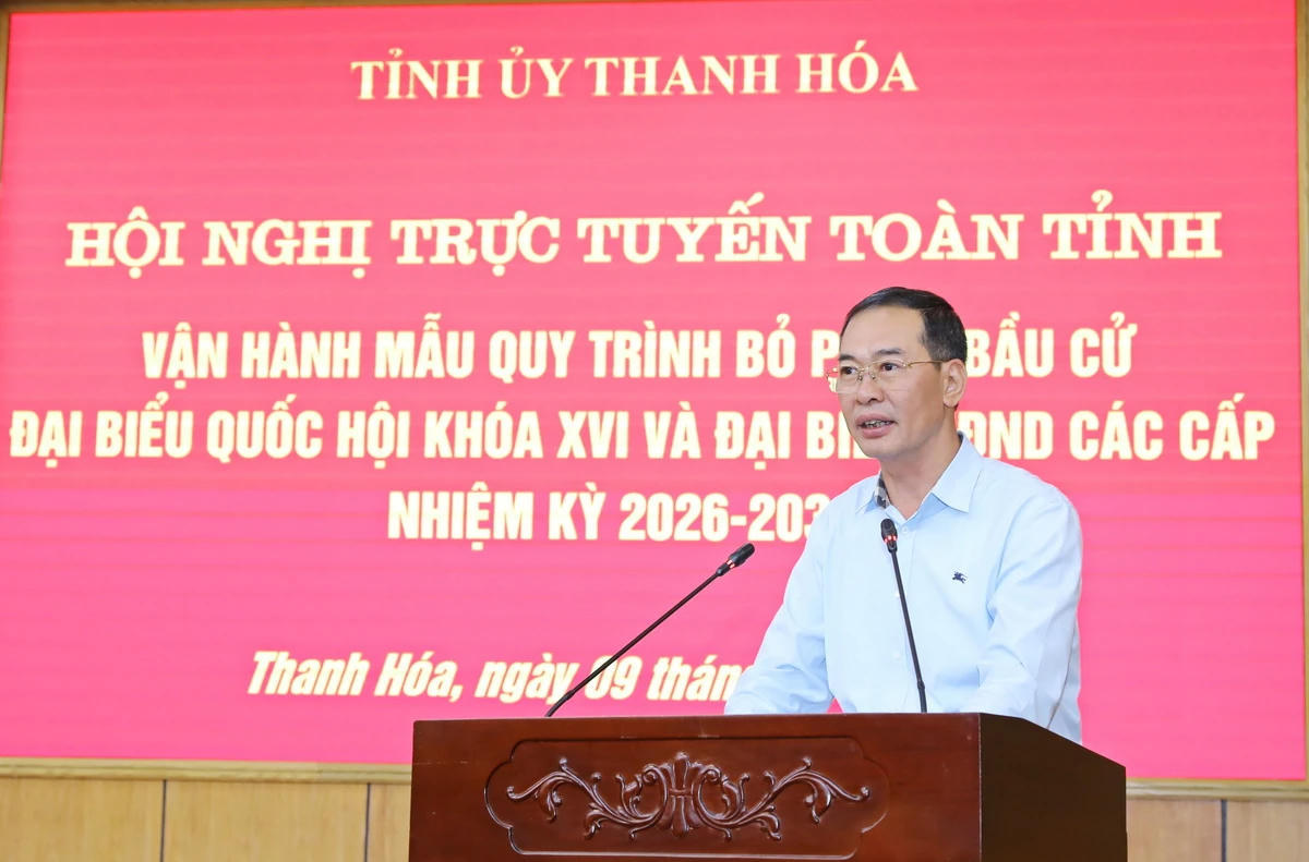 Phó Bí thư Tỉnh ủy, Chủ tịch Ủy ban MTTQ tỉnh Trịnh Tuấn Sinh thông tin về quá trình chuẩn bị cho cuộc bầu cử. Ảnh: Minh Hiếu