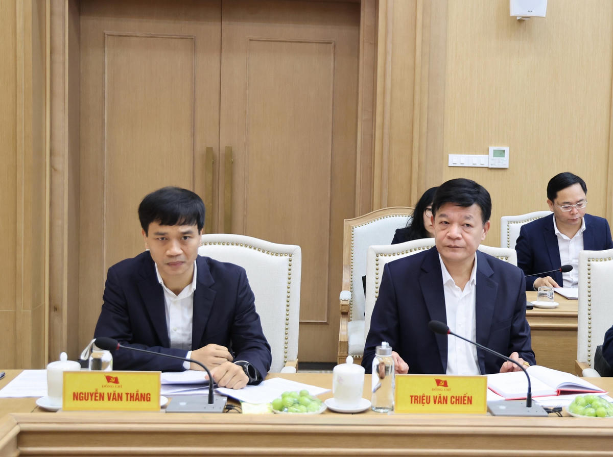 Các thành viên trong Đoàn kiểm tra, giám sát. Ảnh: VGP/Thu Giang.