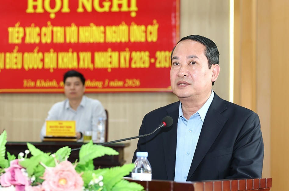 4 nhiệm vụ trọng tâm trong chương trình hành động được ông Mai Văn Tuất trình bày trước cử tri xã Yên Khánh sáng 9/3. Ảnh: Ngọc Linh.