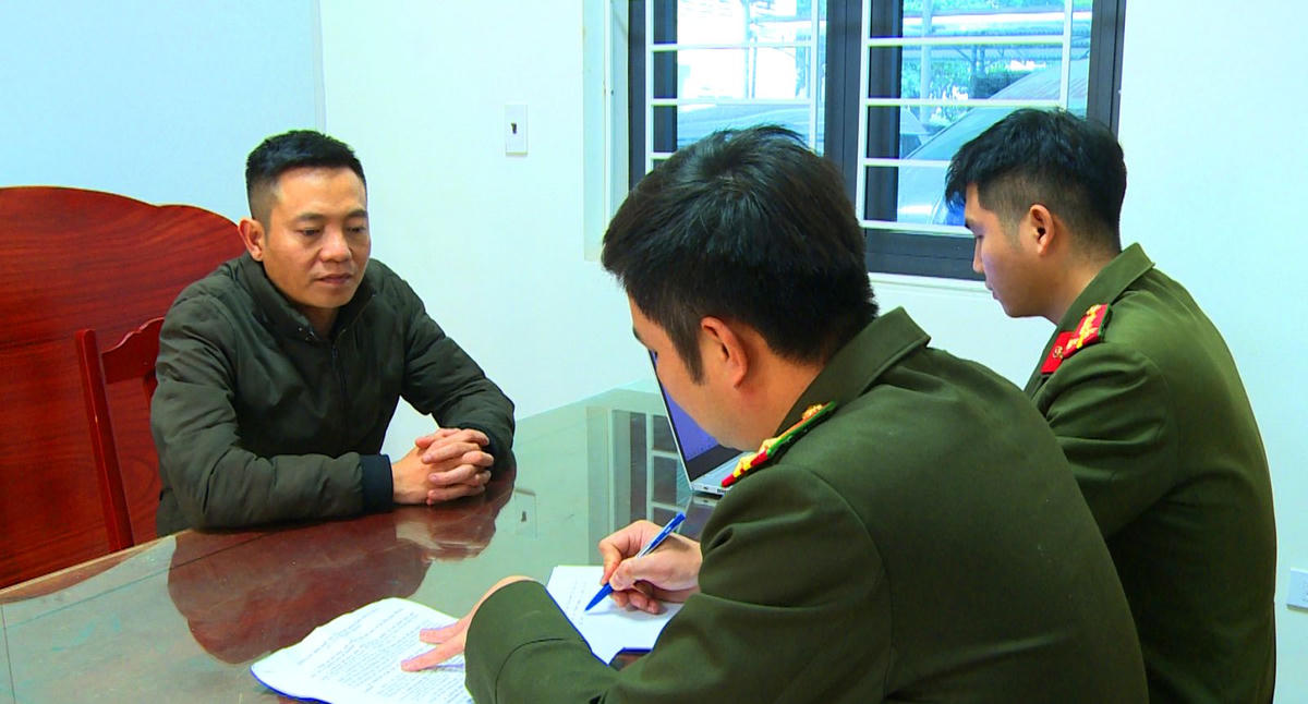 Hoàng Văn Toàn khai nhận tại cơ quan điều tra. Ảnh: CATH