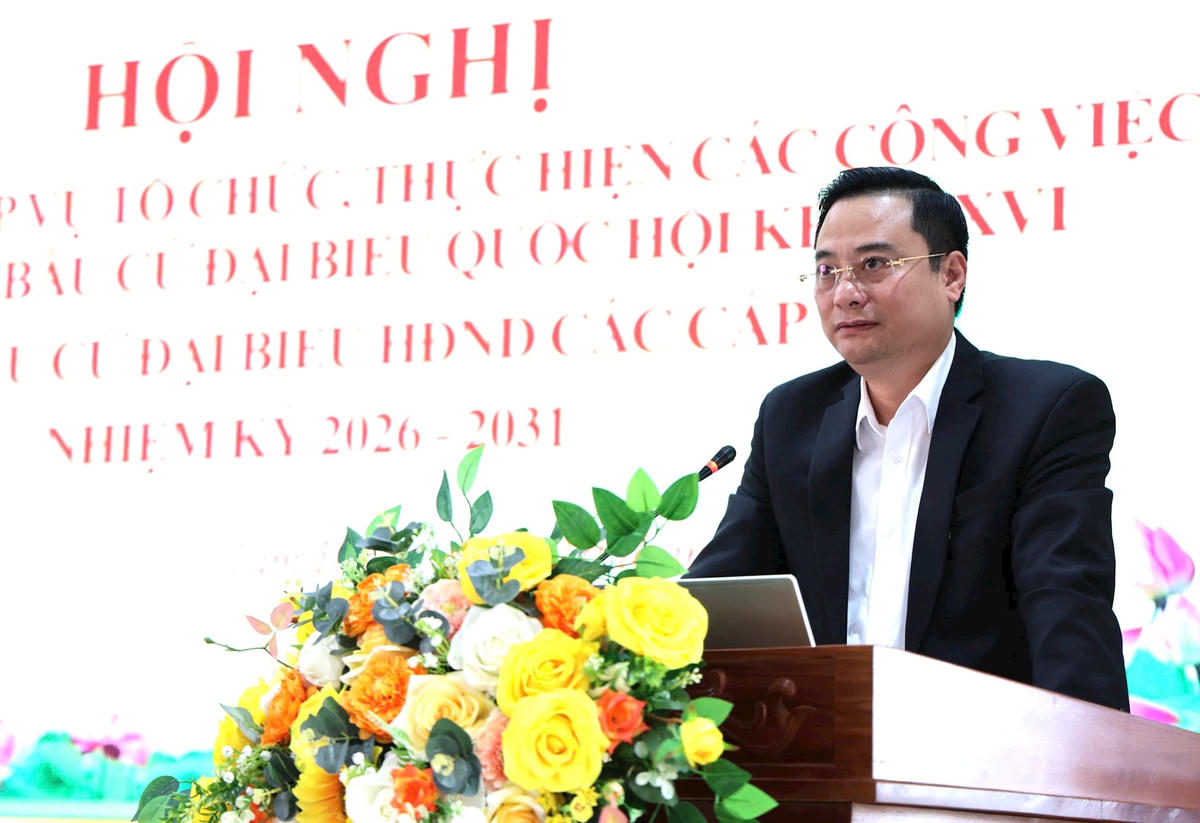 Bí thư Đảng uỷ, Chủ tịch HĐND, Chủ tịch Uỷ ban Bầu cử xã Tam Hưng Bùi Văn Sáng phát biểu tại buổi tập huấn nghiệp vụ công tác bầu cử đại biểu Quốc hội khóa XVI và đại biểu HĐND các cấp nhiệm kỳ 2026 -2031.Ảnh: TL