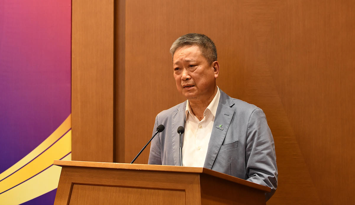 Ông Hồ Anh Tuấn -Trưởng Ban tổ chức triển khai cuộc vận động xây dựng văn hóa doanh nghiệp Việt Nam, Chủ tịch Hiệp hội Phát triển văn hóa doanh nghiệp Việt Nam phát biểu.