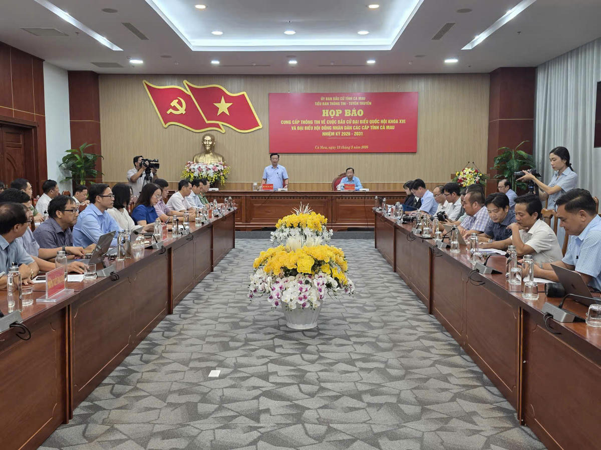 Ủy ban bầu cử tỉnh Cà Mau cung cấp thông tin cuộc bầu cử đại biểu Quốc hội khóa XVI và HĐND các cấp nhiệm kỳ 2026 - 2031. Ảnh: Nguyên Du
