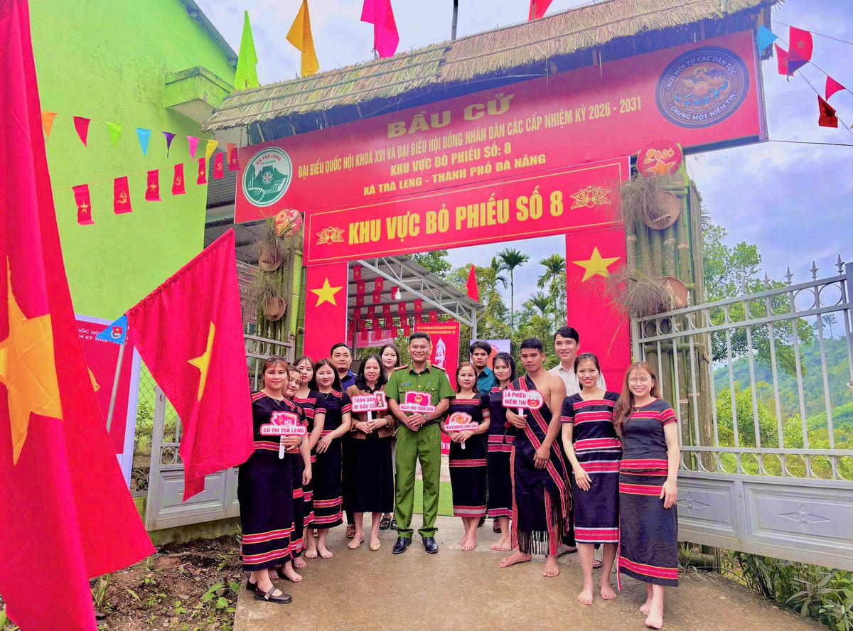 Một góc khu vực&nbsp;bỏ phiếu số 8, nóc Ông Đề, xã Trà Leng. Ảnh: CV.