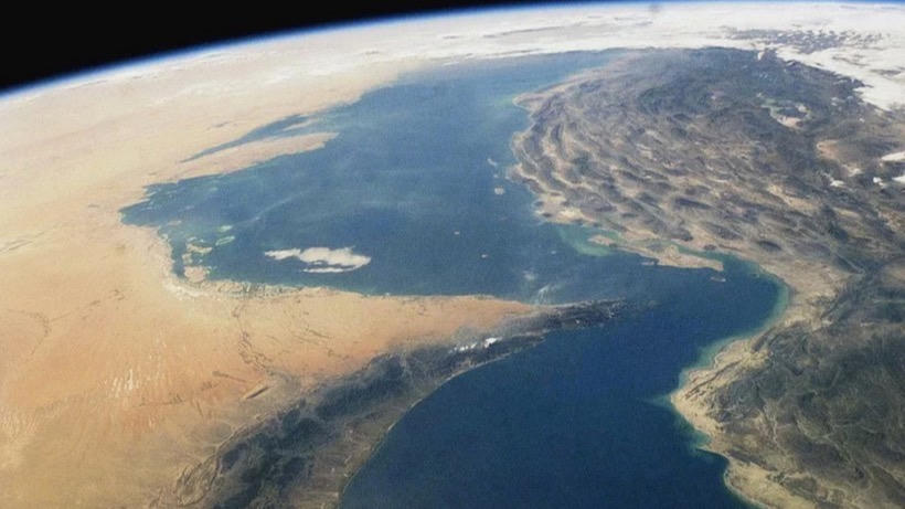 Bộ trưởng Chiến tranh Mỹ Pete Hegseth trấn an lo ngại về eo biển Hormuz