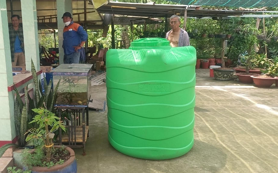 Dự trữ nước ngọt bằng các bồn chứa chất lượng là giải pháp hiệu quả trong mùa hạn mặn (Ảnh: Tân Á Đại Thành).