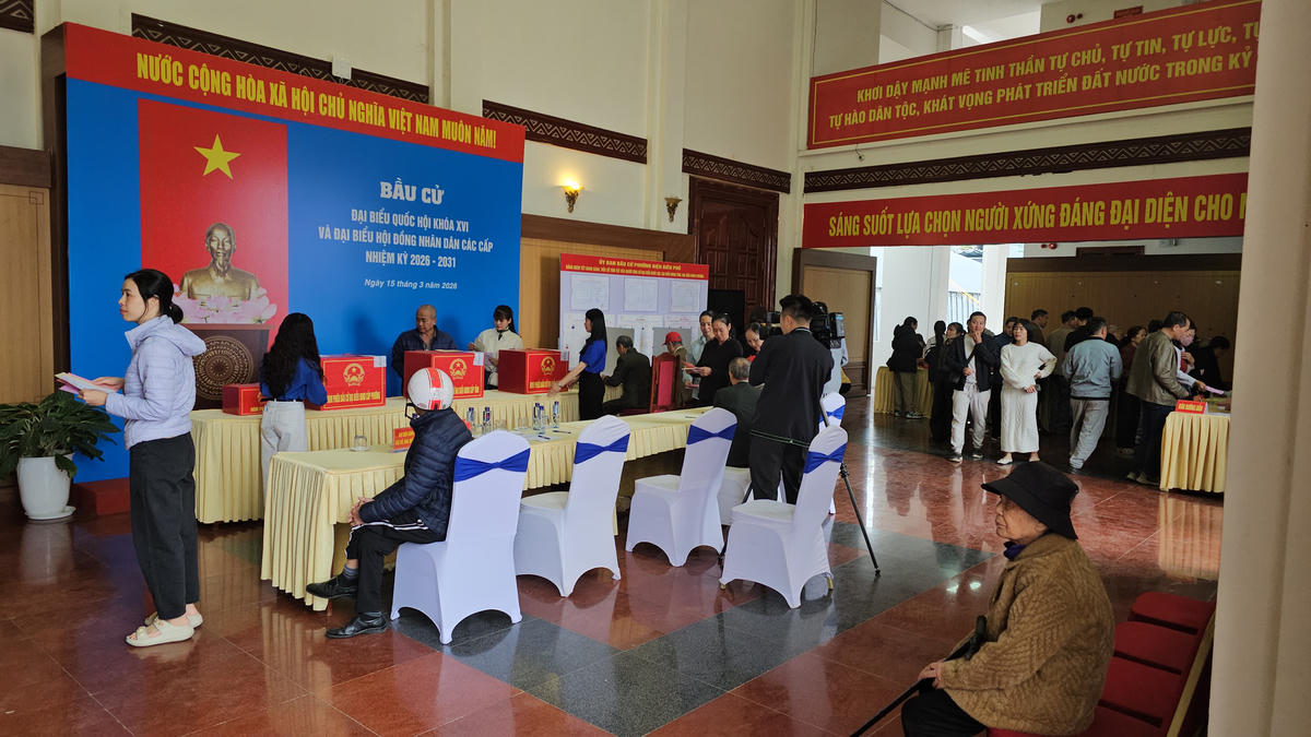 Trong buổi sáng ngày 15/3, nhiều xã của tỉnh Điện Biên đã đạt 100% cử tri đi bầu. Ảnh: T.H