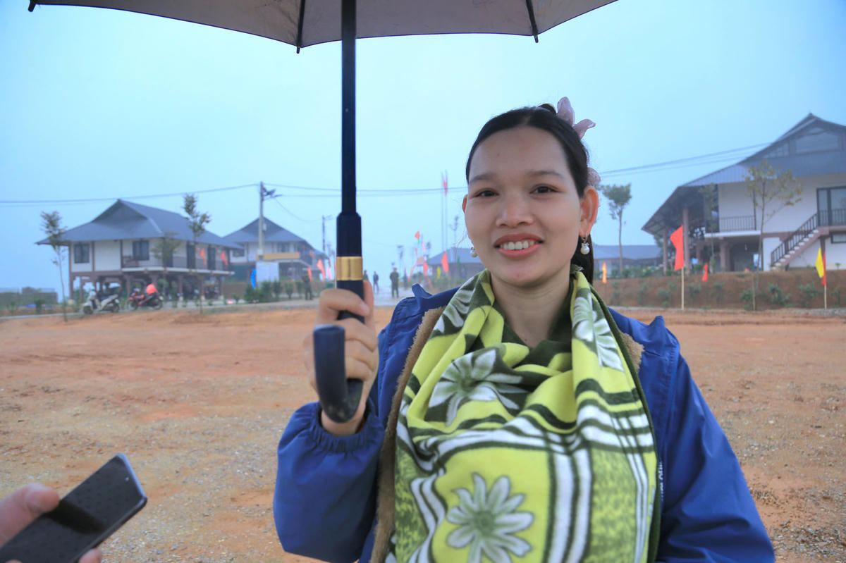 Chị Sầm Thị Nhiên hi vọng những người trúng cử sẽ góp phần lo cho đời sống người dân được ấm no, hạnh phúc. Ảnh: Ngô Hùng.