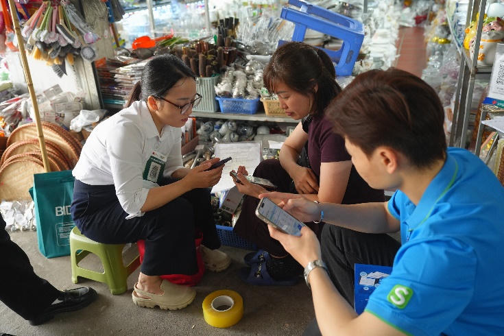 Đồng hành, hỗ trợ hộ kinh doanh thực hiện đúng quy định về thuế