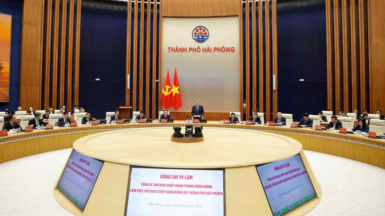 Tổng Bí thư Tô Lâm chủ trì cuộc làm việc với Ban Chấp hành Đảng bộ thành phố Hải Phòng. Ảnh: Thống Nhất/TTXVN.