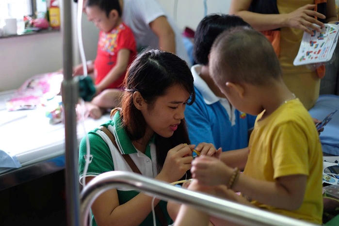 Trong hành trình điều trị bệnh hiểm nghèo, sự quan tâm và sẻ chia từ cộng đồng trở thành nguồn động lực giúp các em nhỏ và gia đình vững vàng hơn trước thử thách.