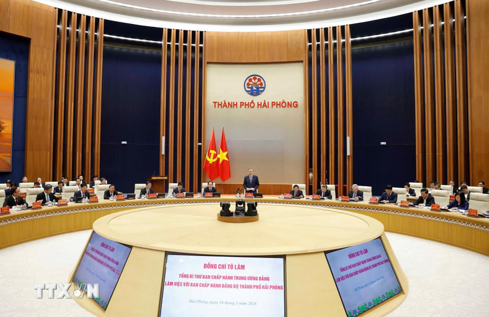 Tổng Bí thư Tô Lâm chủ trì cuộc làm việc với Ban Chấp hành Đảng bộ Thành phố Hải Phòng. (Ảnh: Thống Nhất/TTXVN)