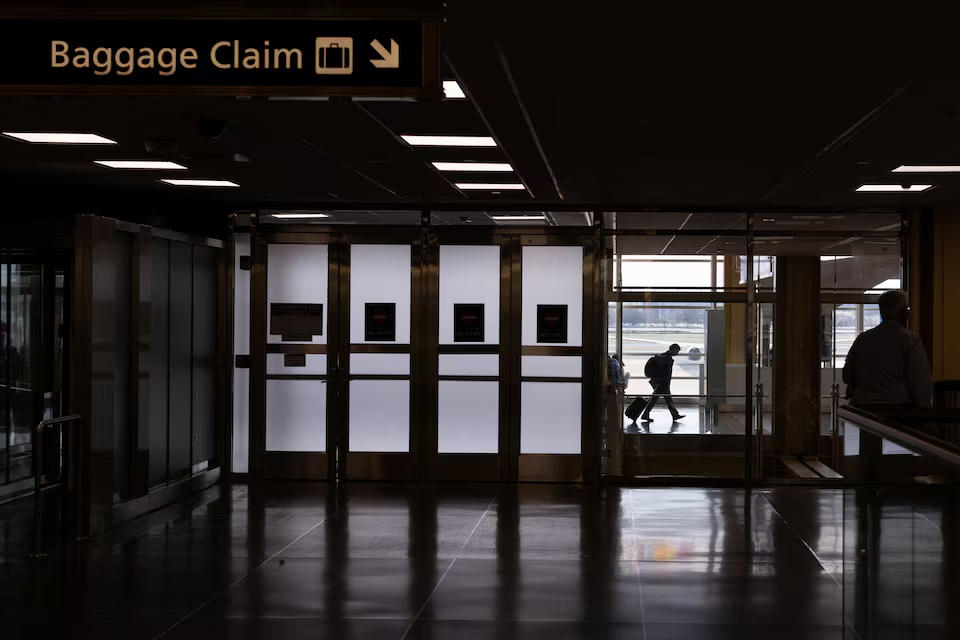 Khu nhà ga tại sân bay Ronald Reagan Washington National, bang Virginia, Mỹ. Nguồn: Reuters.