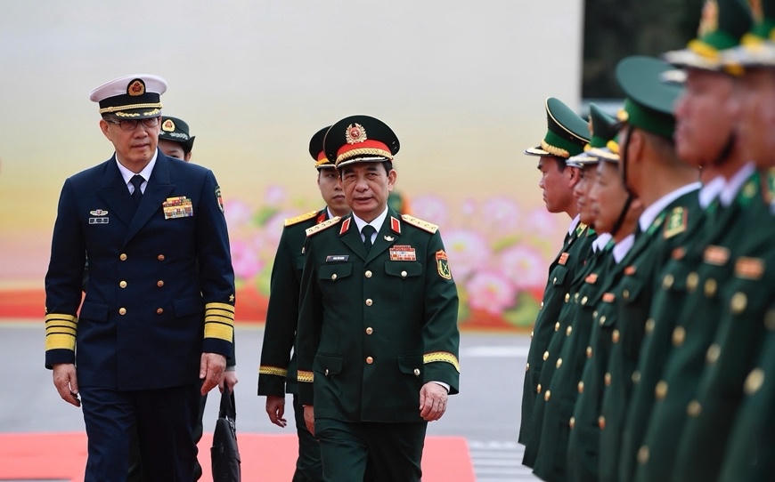 Đại tướng Phan Văn Giang và Thượng tướng Đổng Quân thăm Đồn Biên phòng Trà Cổ.