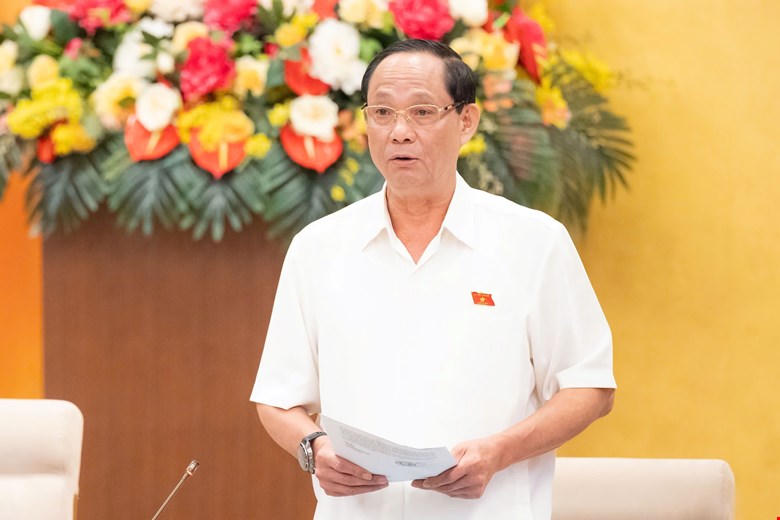 Phó Chủ tịch Quốc hội Trần Quang Phương phát biểu tại phiên họp