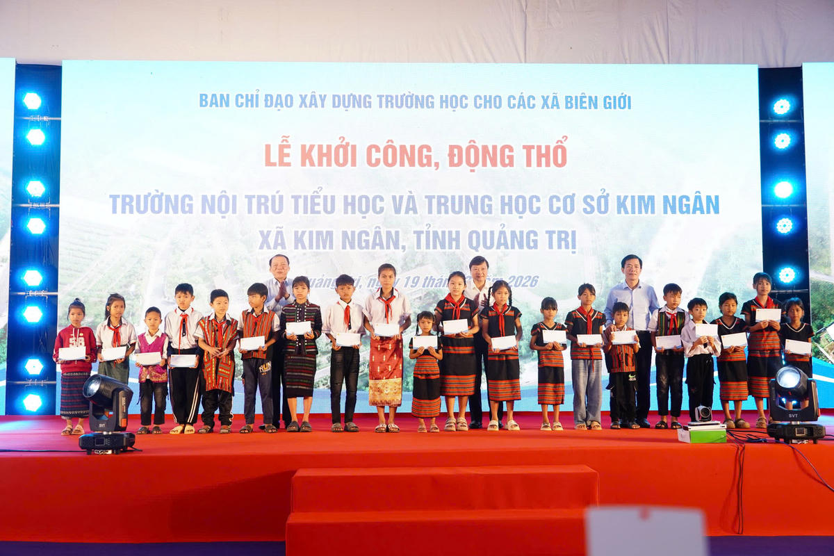 Quảng Trị: Khởi công đồng loạt 11 trường nội trú