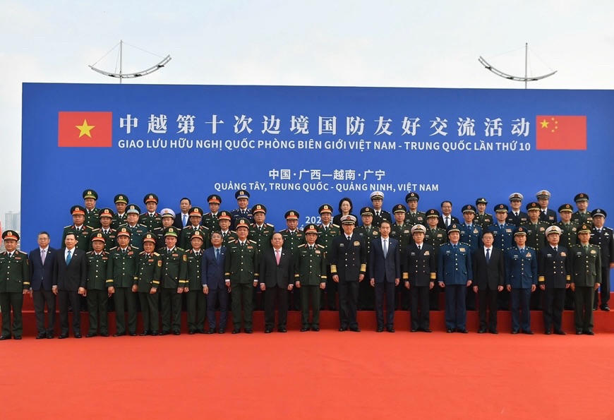 Đoàn đại biểu hai nước tham dự&nbsp;Giao lưu hữu nghị quốc phòng biên giới Việt Nam - Trung Quốc lần thứ 10 tại Quảng Tây, Trung Quốc