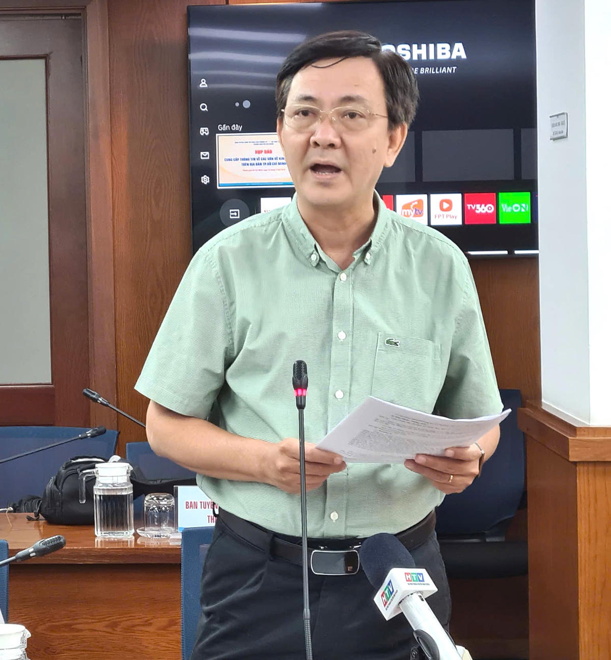 Ông Lý Thanh Long – Chánh Văn phòng Sở Xây dựng TP Hồ Chí Minh thông tin tại buổi họp báo. Ảnh: Q.Đ.