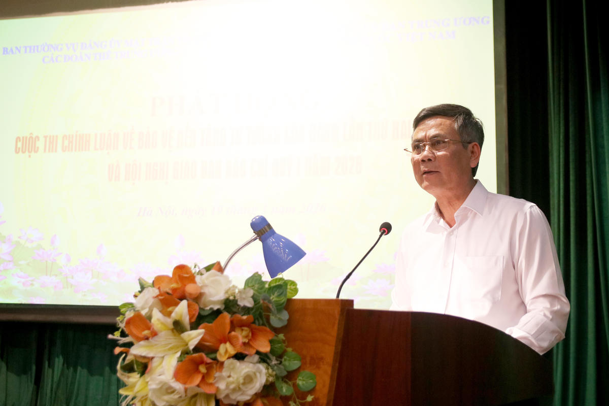 Phó Bí thư Đảng ủy MTTQ, các đoàn thể Trung ương Trần Thắng phát biểu tại Hội nghị.