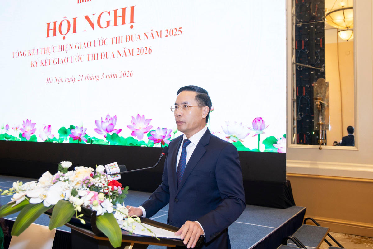 Ông Phạm Đức Ẩn – Phó Bí thư thành ủy, Chủ tịch UBND TP. Đà Nẵng cho biết, thành phố đã triển khai nhiều phong trào thi đua mang nét riêng của thành phố. Ảnh: Quang VInh