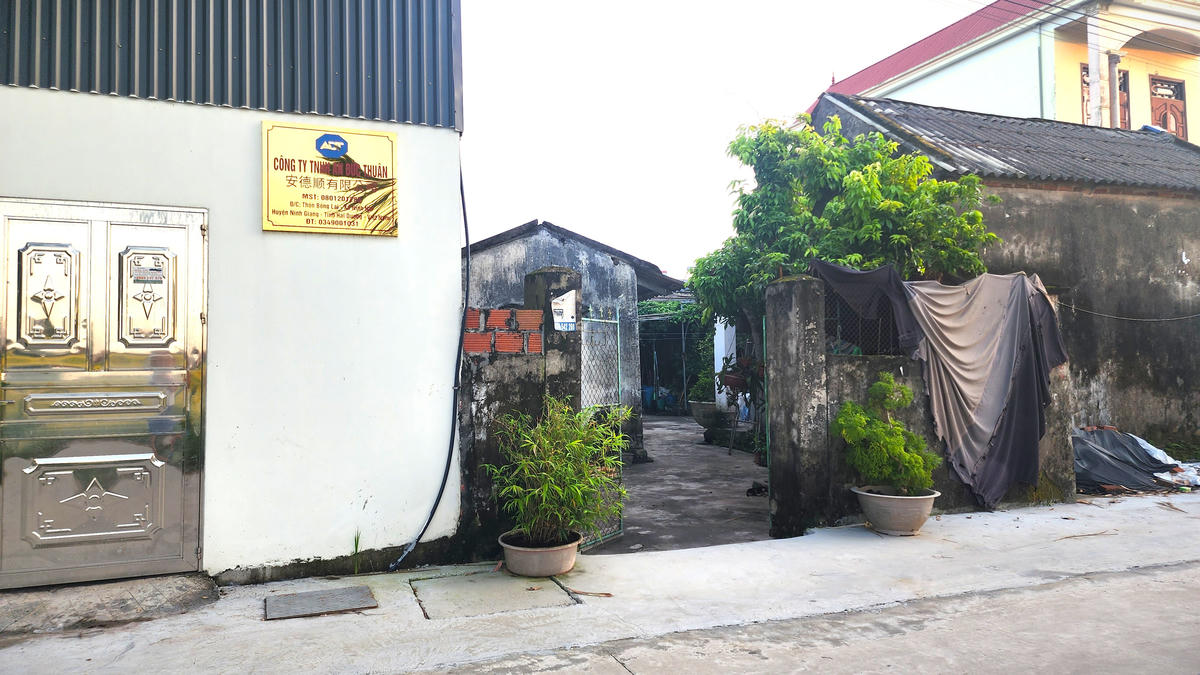 Hồi âm bài báo: “Hải Phòng: Cần làm rõ hàng trăm “sổ đỏ” có vi phạm pháp luật hay không?”: Hoãn phiên toà để đánh giá chứng cứ mới