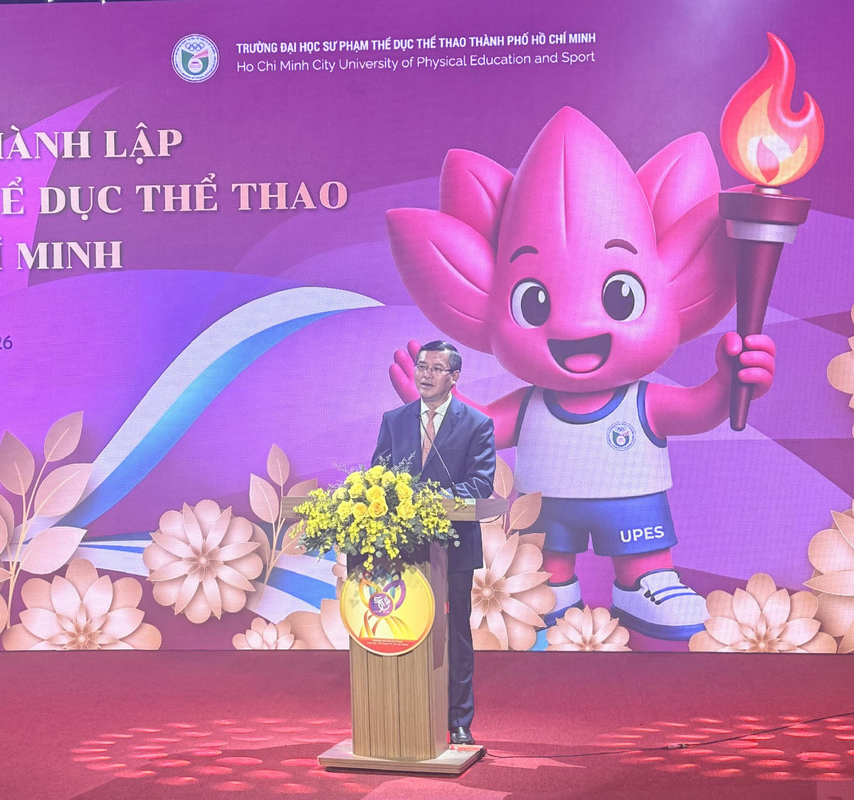 PGS.TS Nguyễn Văn Phúc - Thứ trưởng Bộ Giáo dục và Đào tạo phát biểu tại buổi lễ kỷ niệm. Ảnh: V.Phong.