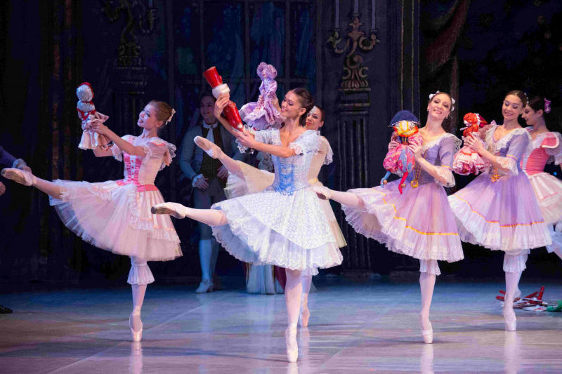 Cảnh trong vở “The Nutcracker” (Kẹp hạt dẻ).