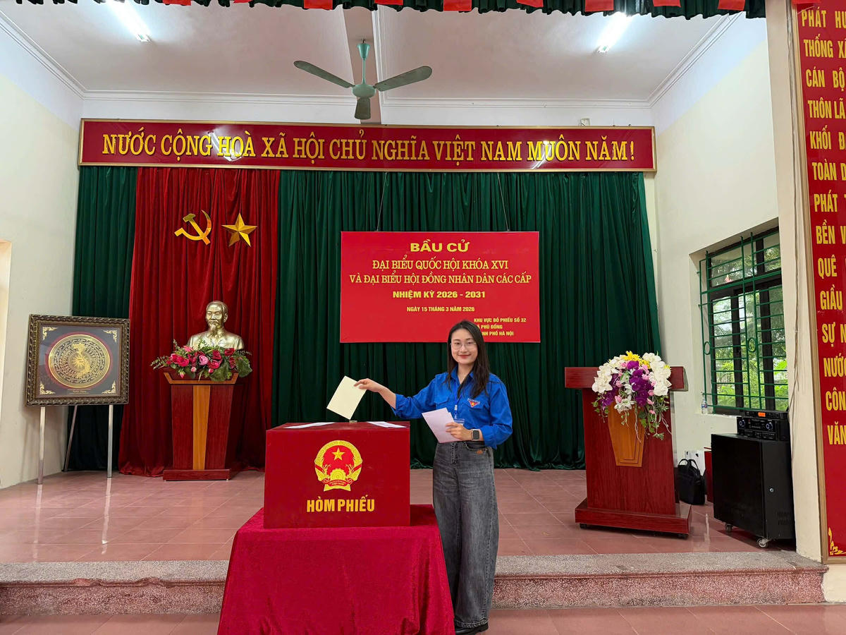 Linh Giang hy vọng lá phiếu của mình sẽ góp phần chọn ra những người lãnh đạo bản lĩnh, trí tuệ.