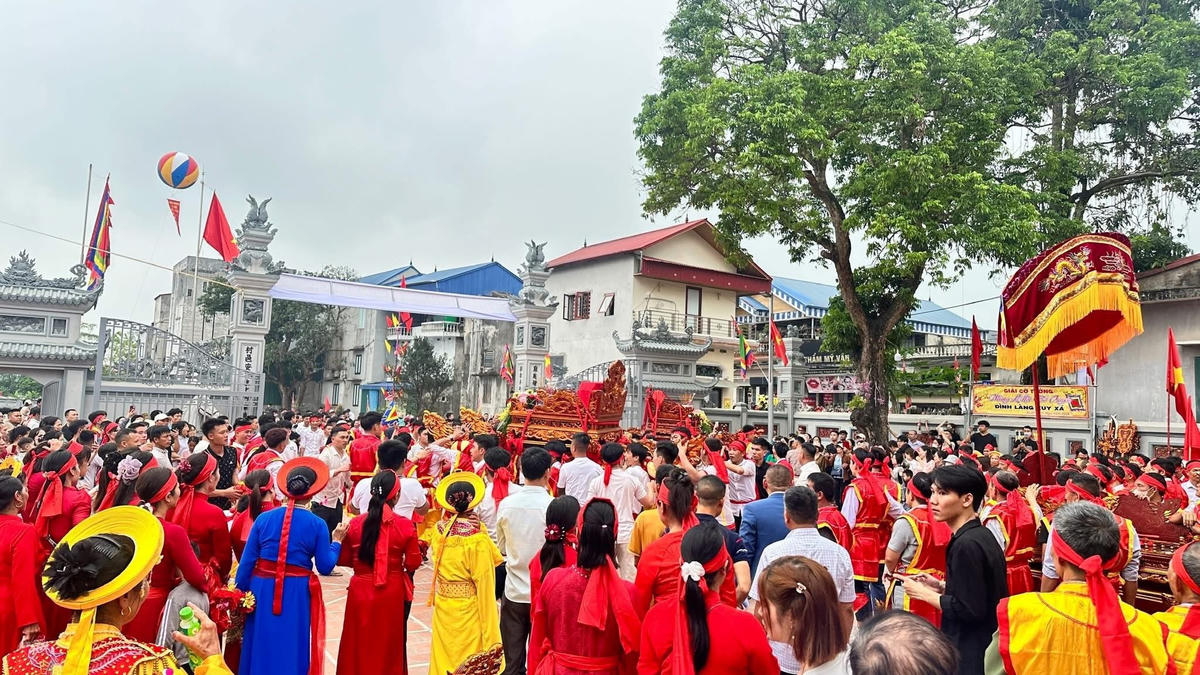 Quán Tân Độ, Quán Nội, Chùa Thượng Xuy Xá và Quán Thượng Xuy Xá không chỉ có giá trị về kiến trúc nghệ thuật truyền thống mà còn là nơi thờ phụng các bậc tiền nhân của làng.