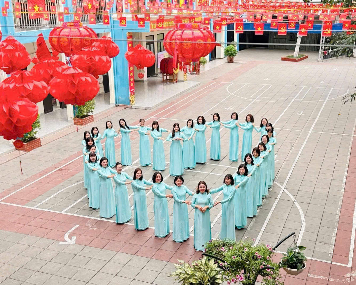 Tác phẩm dự thi "Một trái tim - Một chặng đường" của Trường Tiểu học Tân Trào, TP Hải Phòng. Ảnh: CĐ.&nbsp;