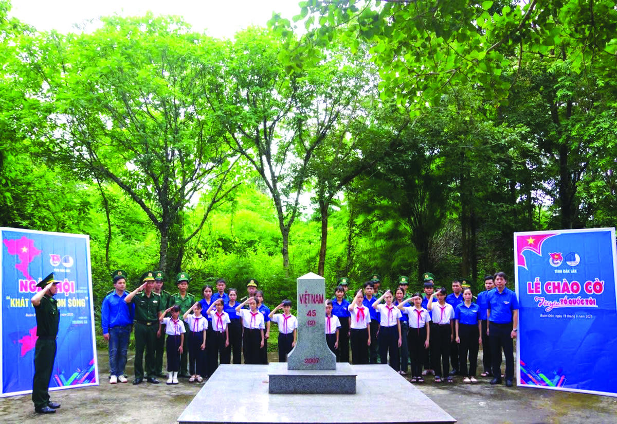 Ảnh:  ĐBP SÊ RÊ BỐK