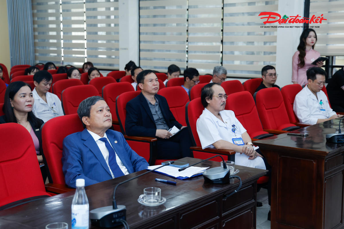 Các đại biểu tham dự buổi Lễ&nbsp;Lễ kỷ niệm Ngày thế giới phòng chống lao. Ảnh: Quang Vinh.