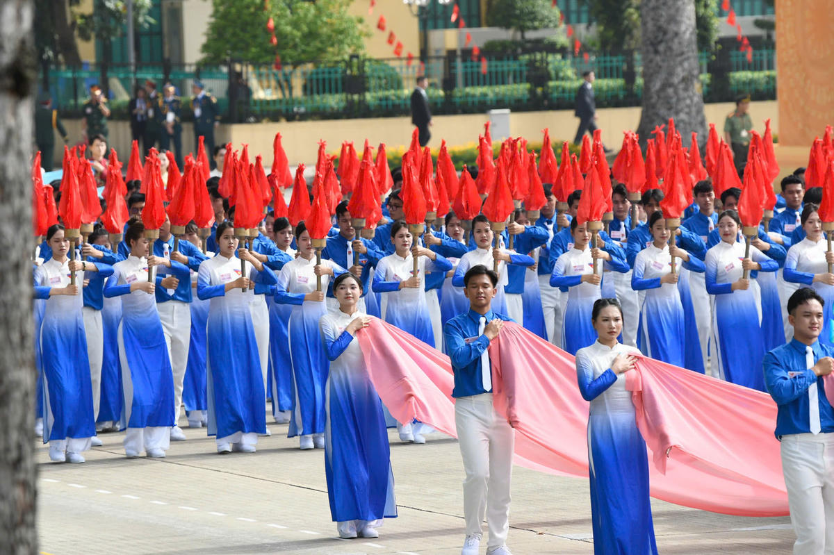 Thế hệ trẻ - tương lai của đất nước. 	Ảnh: Quang Vinh