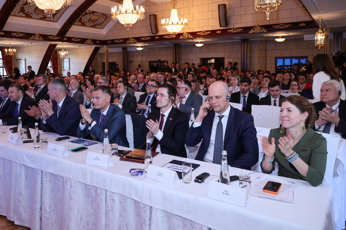 Diễn đàn có sự tham dự của 220 đại biểu đến từ 120 doanh nghiệp lớn tiêu biểu của hai nước - Ảnh: VGP/Nhật Bắc