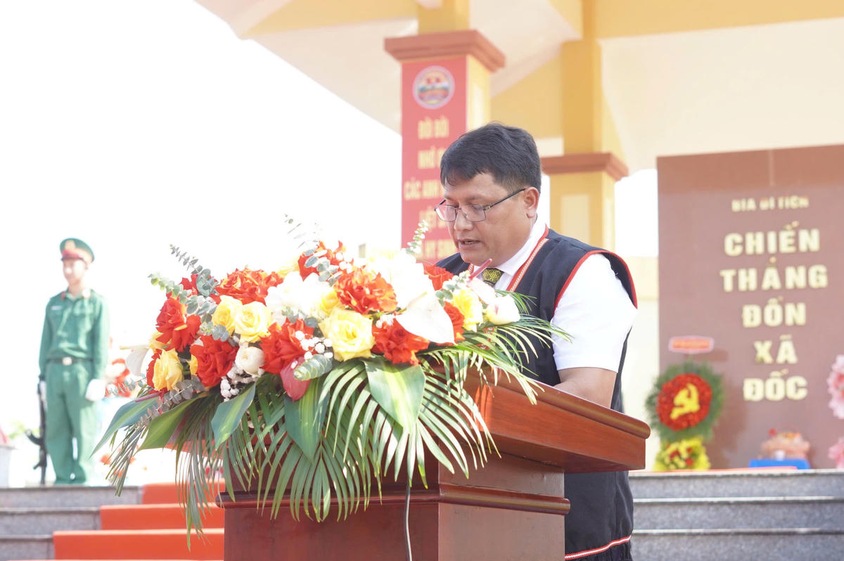 Lãnh đạo TP Đà Nẵng ôn lại kỷ niệm chiến thắng Đồn Xã Đốc. Ảnh: CV.