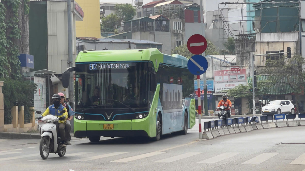 Đô thị đẩy mạnh giao thông xanh. Ảnh: Quang Vinh.