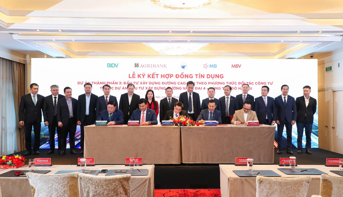 Agribank cùng các ngân hàng thương mại MB, BIDV, MBV và Công ty Cổ phần đường cao tốc Vành đai 4 Hà Nội ký kết Hợp đồng tín dụng tài trợ vốn đối với Dự án Đầu tư xây dựng đường Vành đai 4 - Vùng Thủ đô Hà Nội

